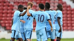 ซิตี้ยู-18 ฉลองชัยชนะ